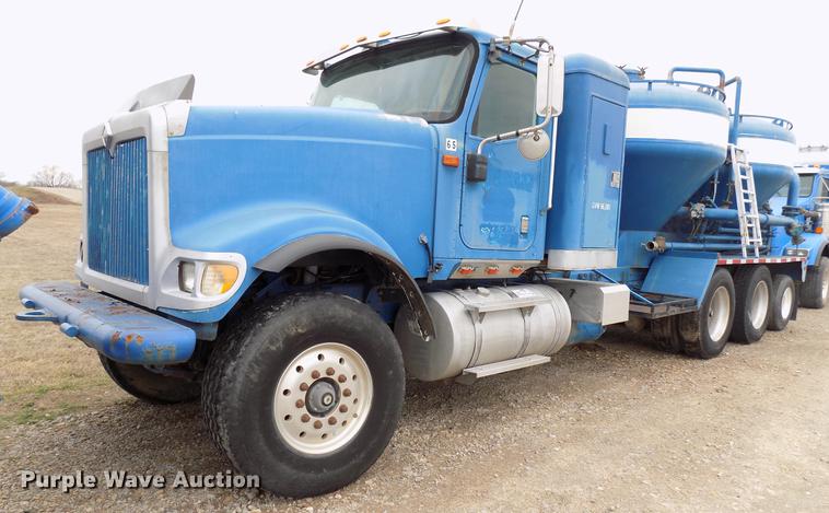 image for item DD3674 2007 International 5900i pump truck