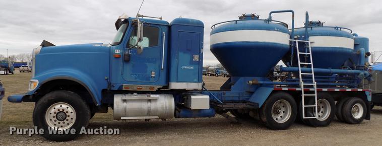 image for item DD3674 2007 International 5900i pump truck