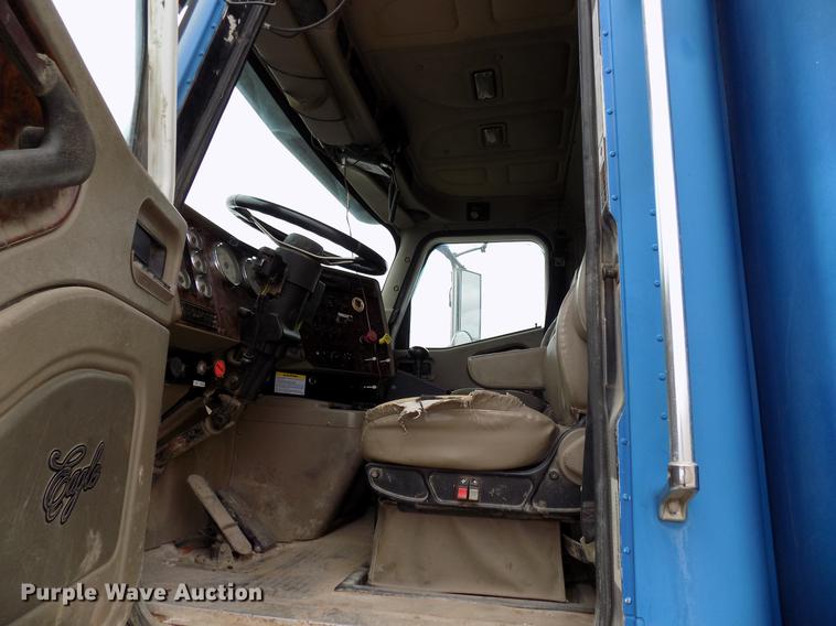 image for item DD3674 2007 International 5900i pump truck