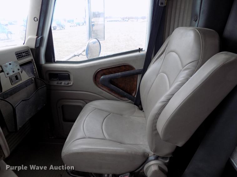 image for item DD3674 2007 International 5900i pump truck