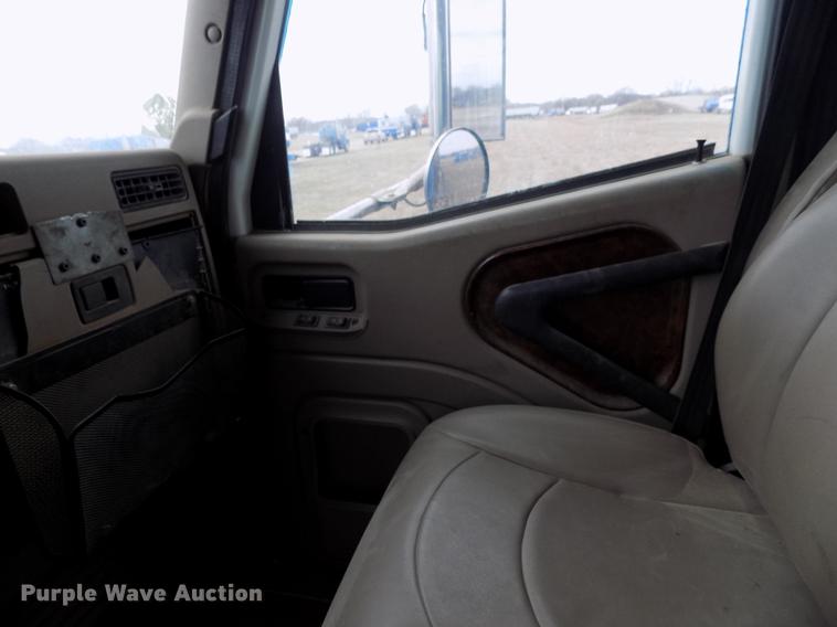 image for item DD3674 2007 International 5900i pump truck