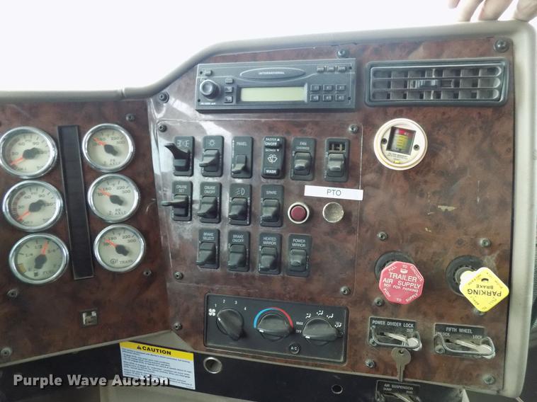 image for item DD3674 2007 International 5900i pump truck