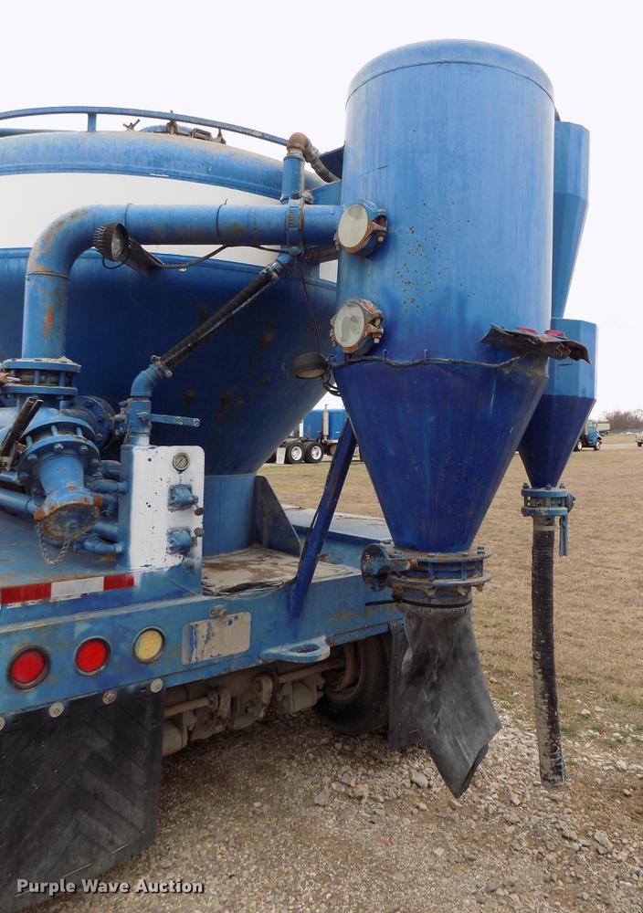 image for item DD3674 2007 International 5900i pump truck