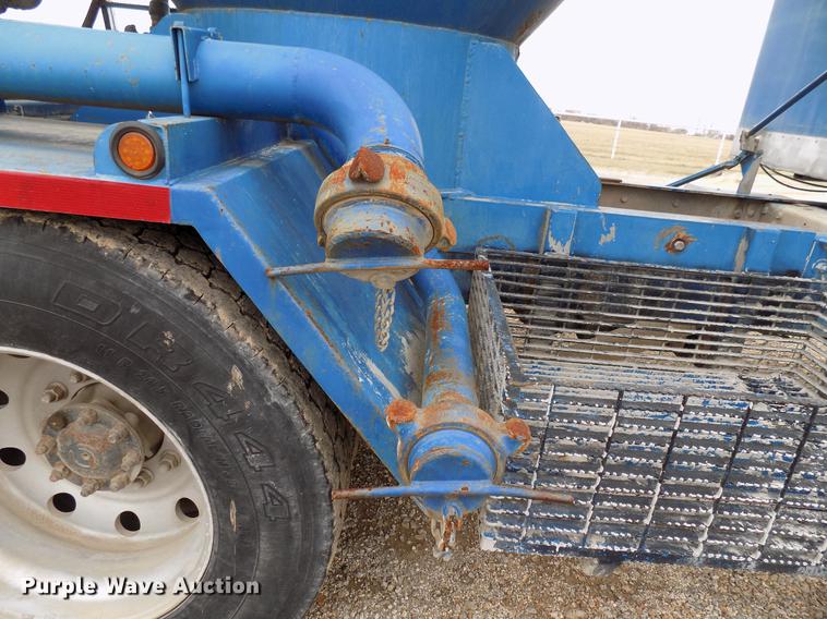 image for item DD3674 2007 International 5900i pump truck