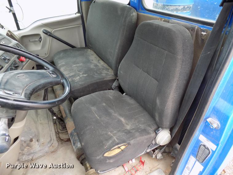 image for item DD3675 2003 Sterling LT9513 bulk cement truck