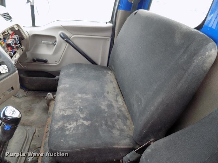 image for item DD3675 2003 Sterling LT9513 bulk cement truck