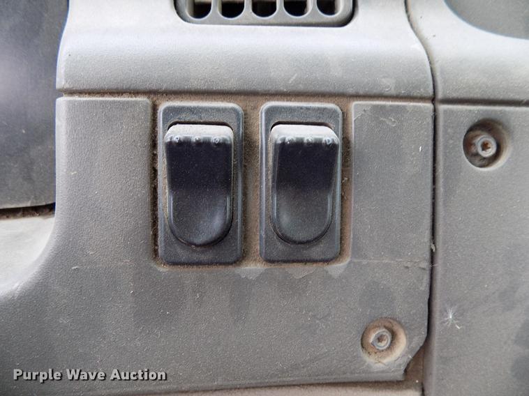 image for item DD3675 2003 Sterling LT9513 bulk cement truck