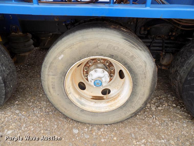 image for item DD3675 2003 Sterling LT9513 bulk cement truck