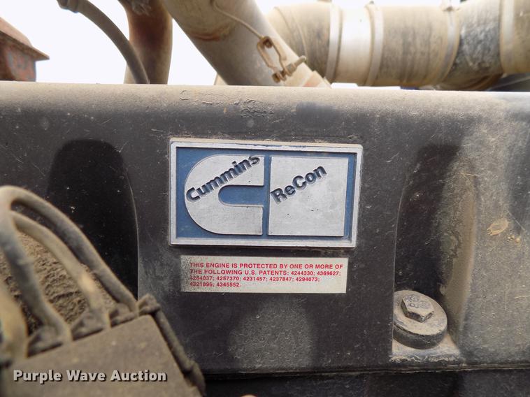 image for item DD3679 1996 Kenworth T800 bulk cement truck