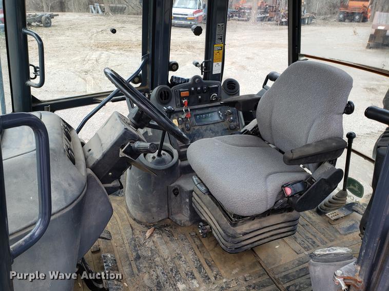 image for item DD3994 2008 John Deere 410J backhoe