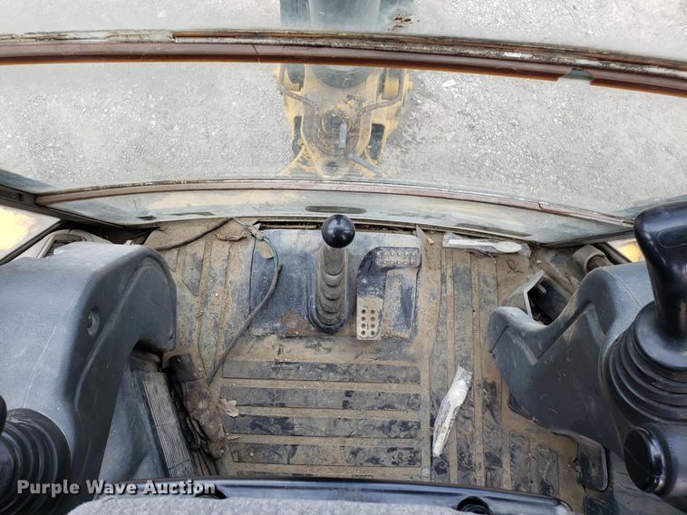 image for item DD3994 2008 John Deere 410J backhoe