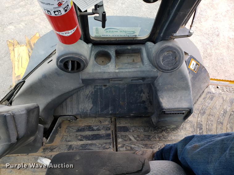 image for item DD3994 2008 John Deere 410J backhoe