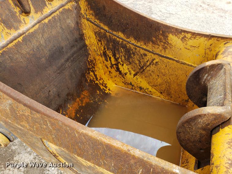 image for item DD3994 2008 John Deere 410J backhoe