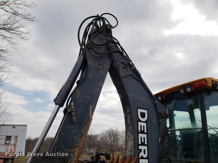 image for item DD3994 2008 John Deere 410J backhoe