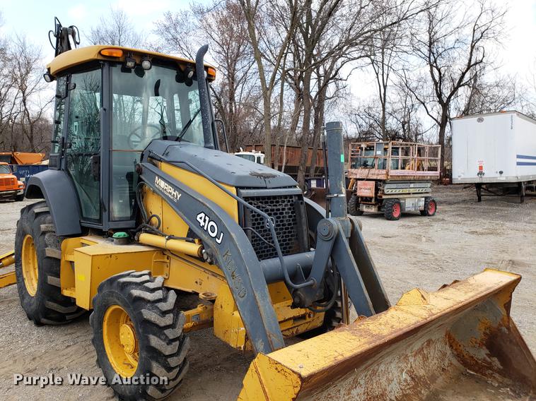 image for item DD3994 2008 John Deere 410J backhoe