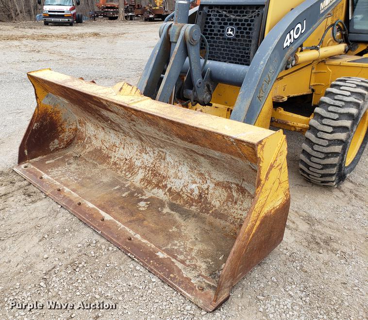 image for item DD3994 2008 John Deere 410J backhoe