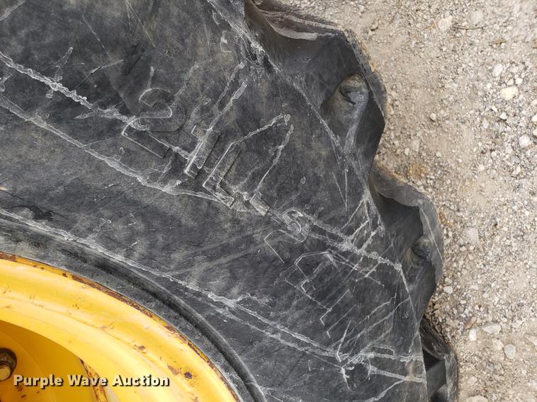 image for item DD3994 2008 John Deere 410J backhoe