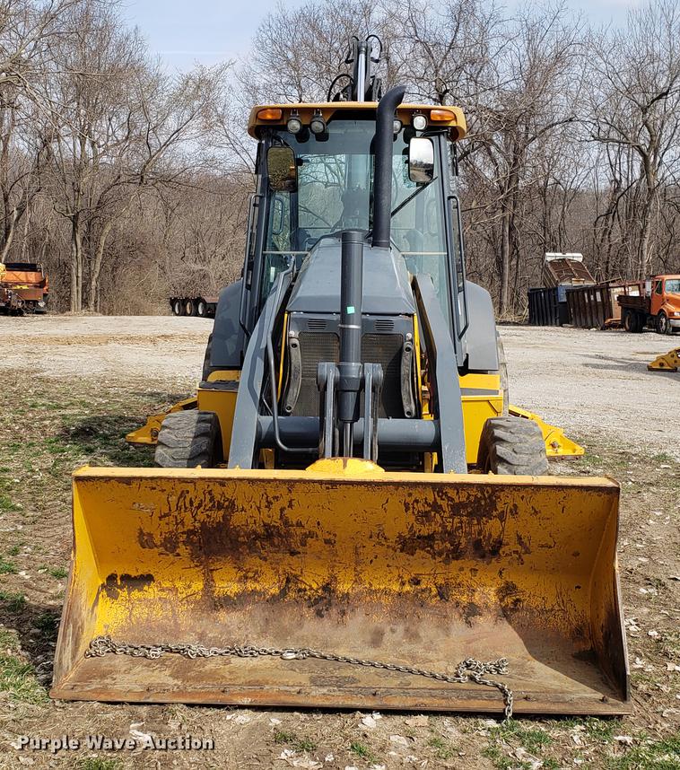image for item DD3995 2014 John Deere 410K backhoe