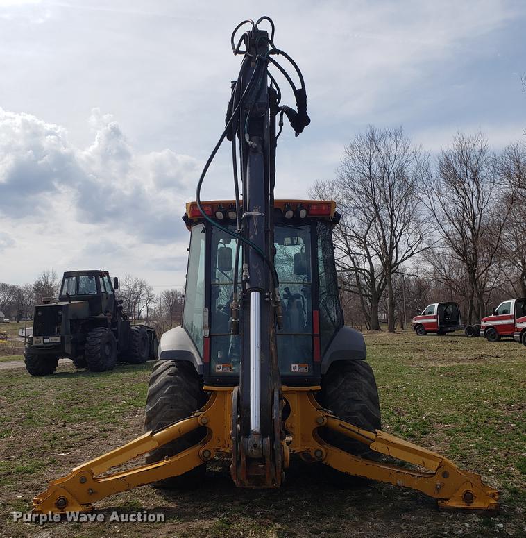 image for item DD3995 2014 John Deere 410K backhoe