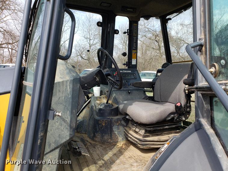 image for item DD3995 2014 John Deere 410K backhoe