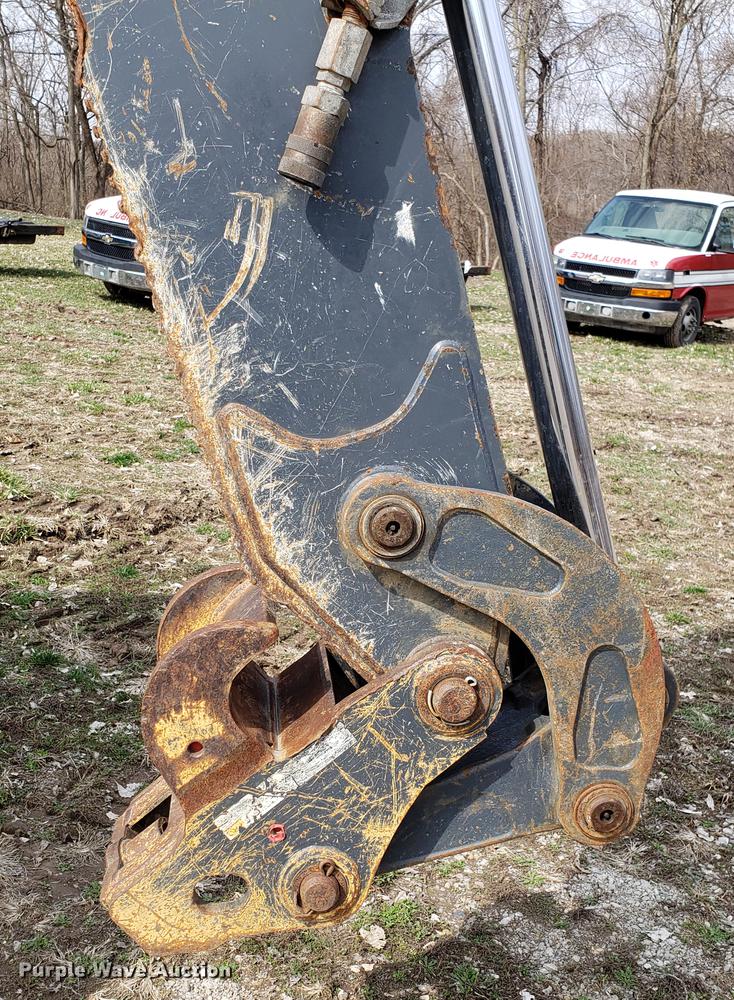 image for item DD3995 2014 John Deere 410K backhoe