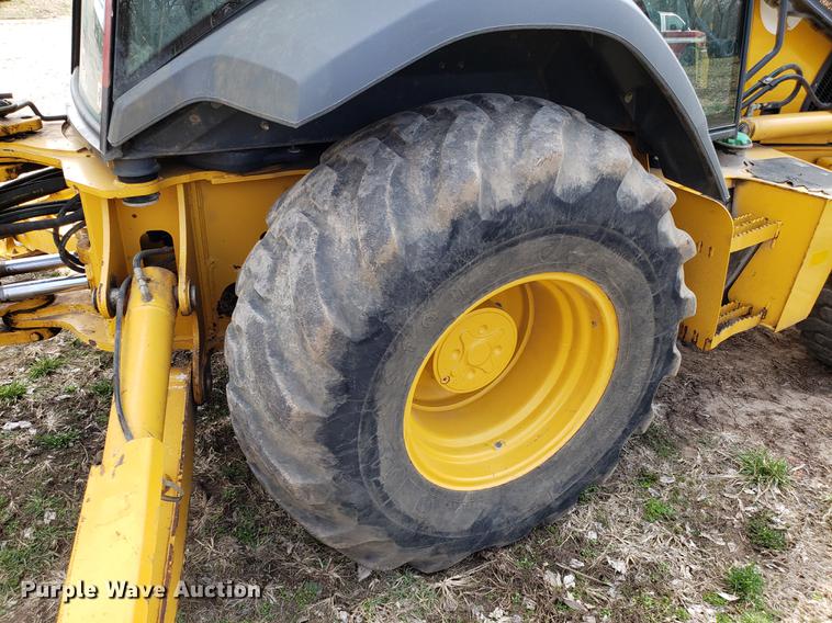 image for item DD3995 2014 John Deere 410K backhoe