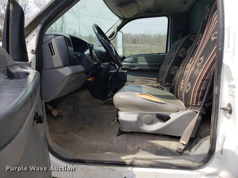 image for item DD4007 2006 Ford F650 Super Duty dump truck