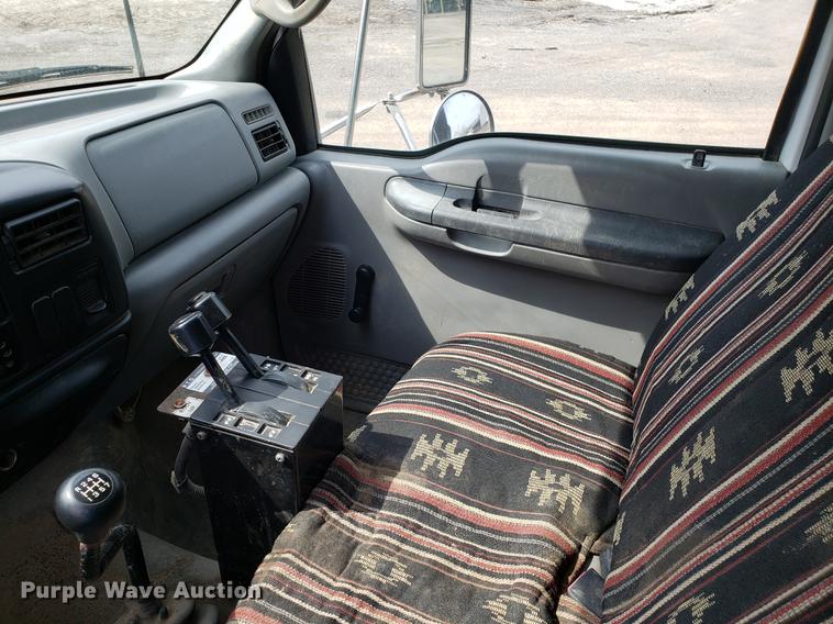 image for item DD4007 2006 Ford F650 Super Duty dump truck