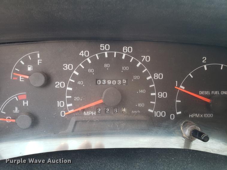 image for item DD4007 2006 Ford F650 Super Duty dump truck