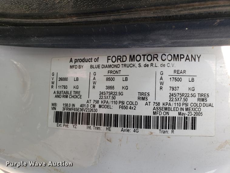 image for item DD4007 2006 Ford F650 Super Duty dump truck