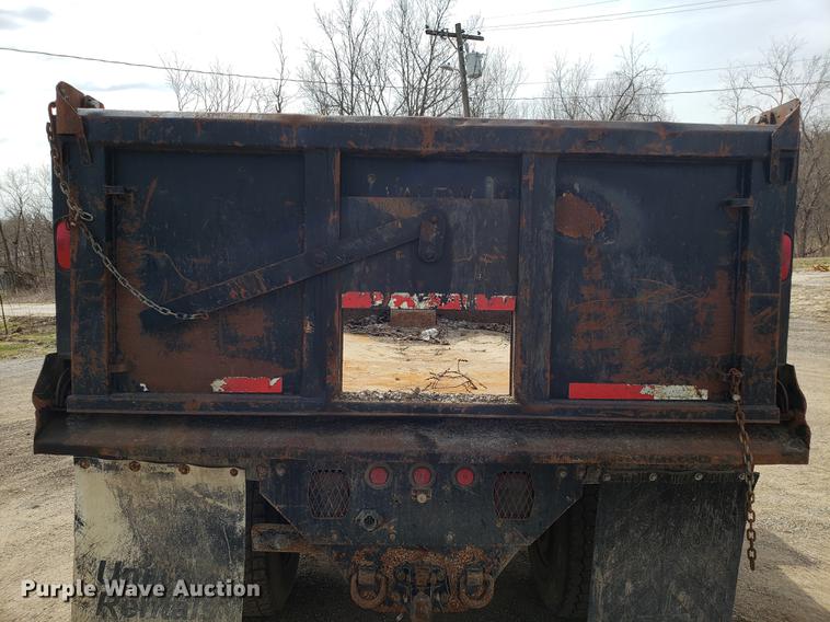 image for item DD4007 2006 Ford F650 Super Duty dump truck