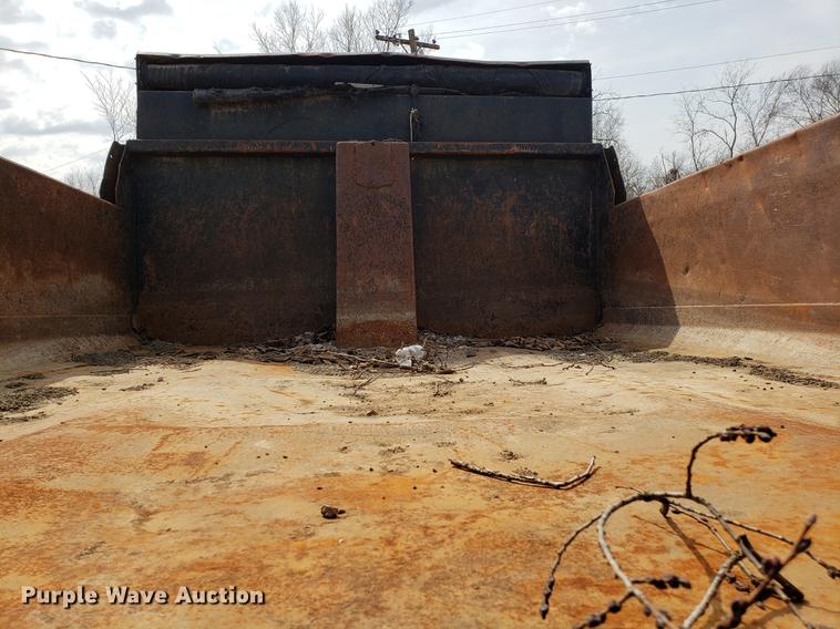 image for item DD4007 2006 Ford F650 Super Duty dump truck