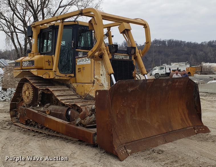 image for item DD4008 2000 Caterpillar D6R XL dozer
