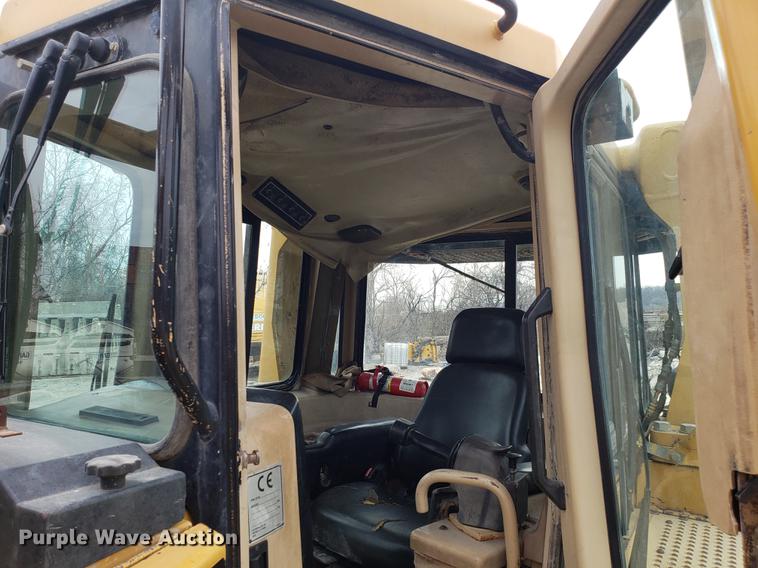 image for item DD4008 2000 Caterpillar D6R XL dozer
