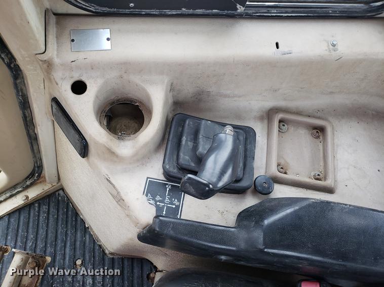 image for item DD4008 2000 Caterpillar D6R XL dozer