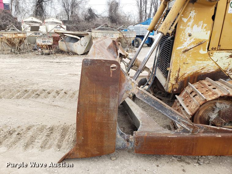 image for item DD4008 2000 Caterpillar D6R XL dozer