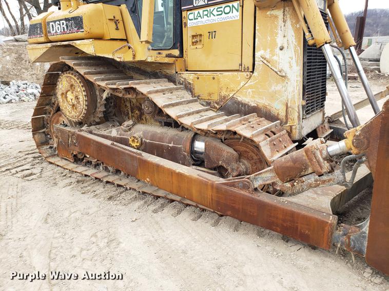 image for item DD4008 2000 Caterpillar D6R XL dozer