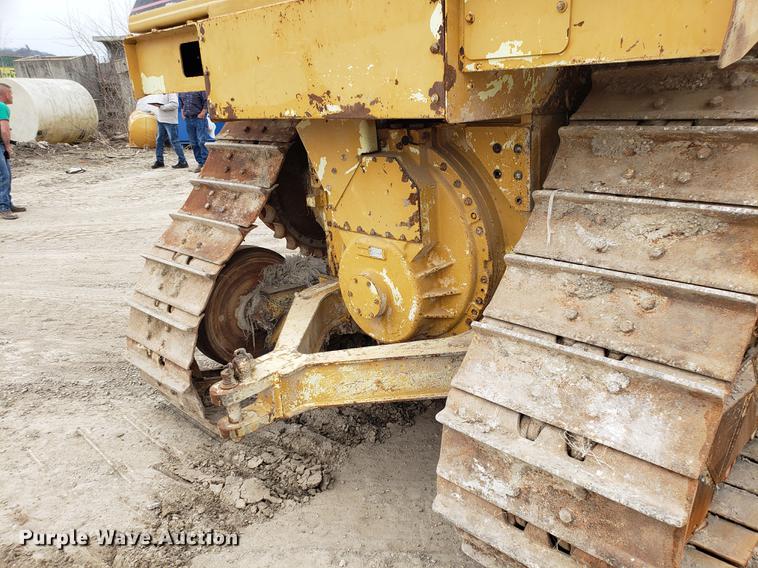 image for item DD4008 2000 Caterpillar D6R XL dozer
