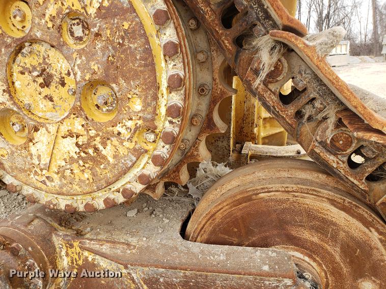 image for item DD4008 2000 Caterpillar D6R XL dozer