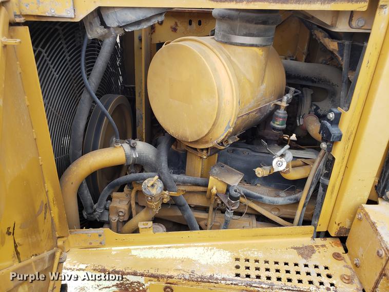 image for item DD4008 2000 Caterpillar D6R XL dozer