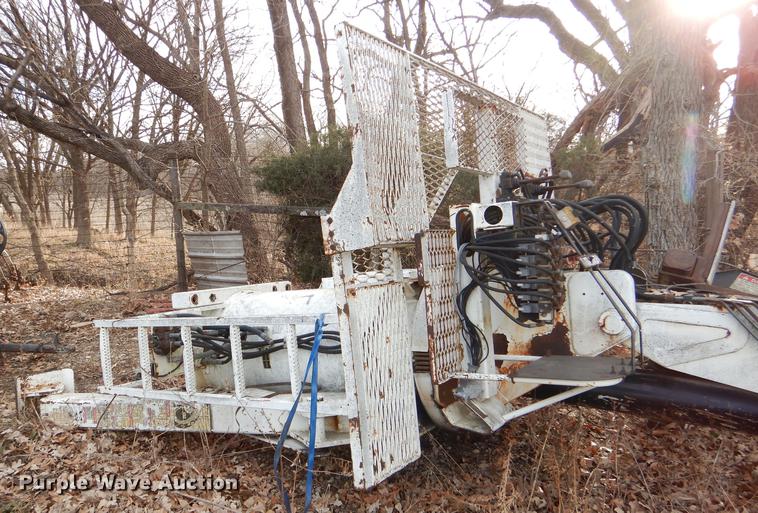 image for item DE0070 1997 IMT 10642 crane