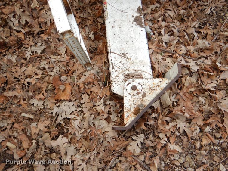 image for item DE0070 1997 IMT 10642 crane