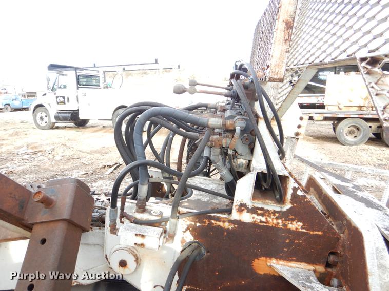 image for item DE0070 1997 IMT 10642 crane