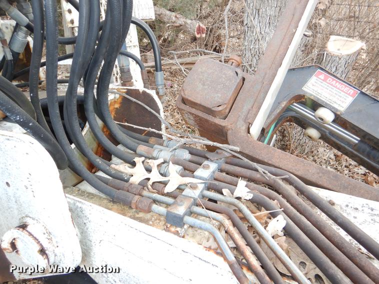 image for item DE0070 1997 IMT 10642 crane