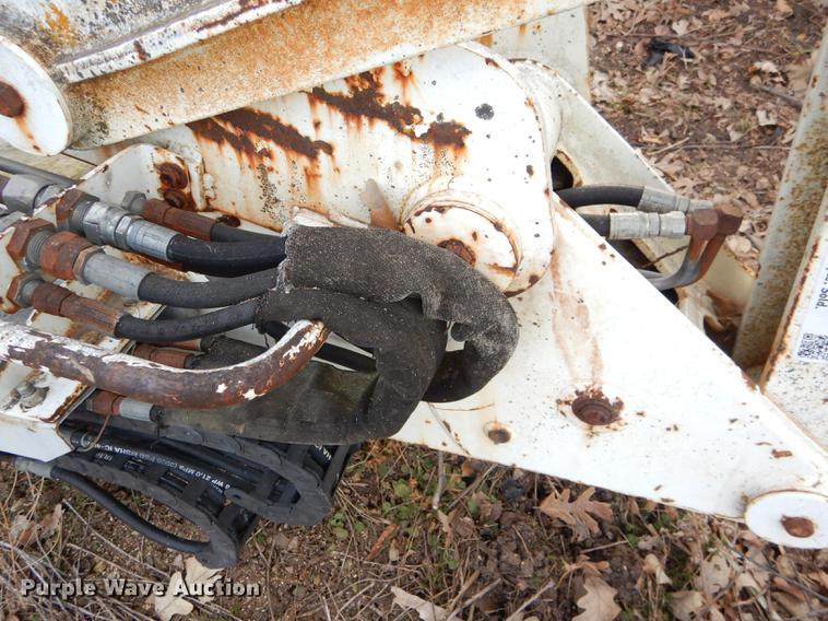 image for item DE0070 1997 IMT 10642 crane