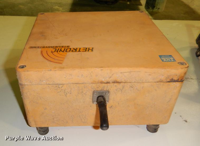 image for item DE0070 1997 IMT 10642 crane