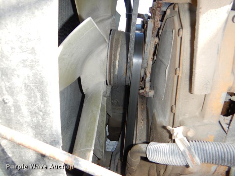 image for item DE0160 2003 Kenworth T800 tank truck