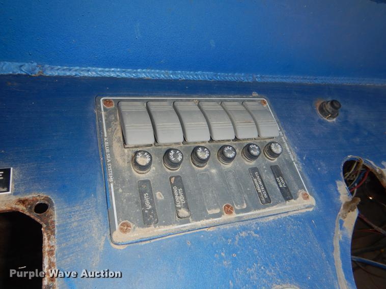 image for item DE0160 2003 Kenworth T800 tank truck