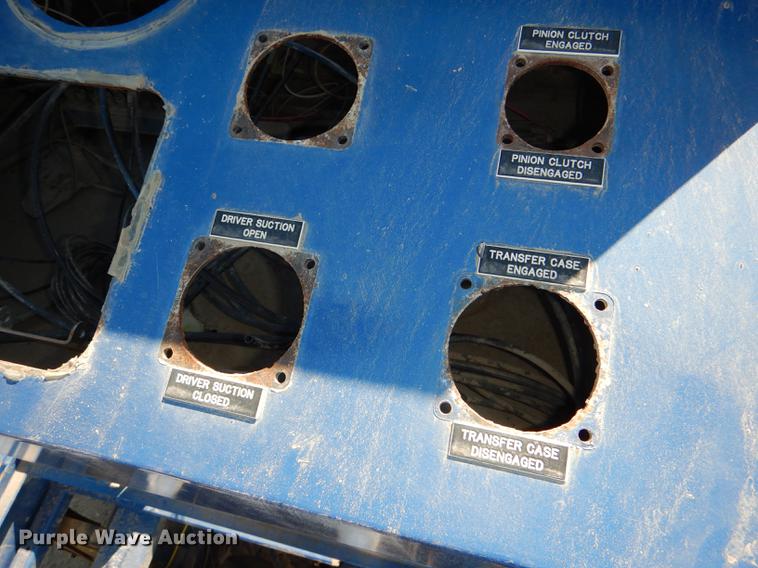 image for item DE0160 2003 Kenworth T800 tank truck