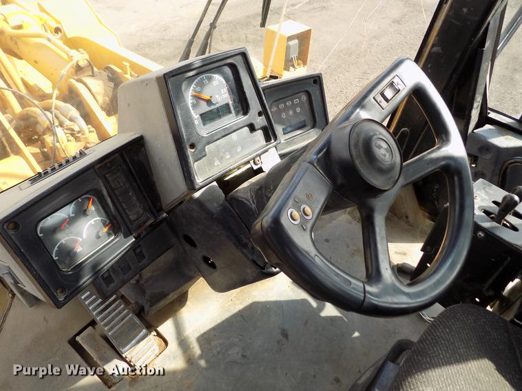 image for item DE1110 1999 Caterpillar 980G wheel loader